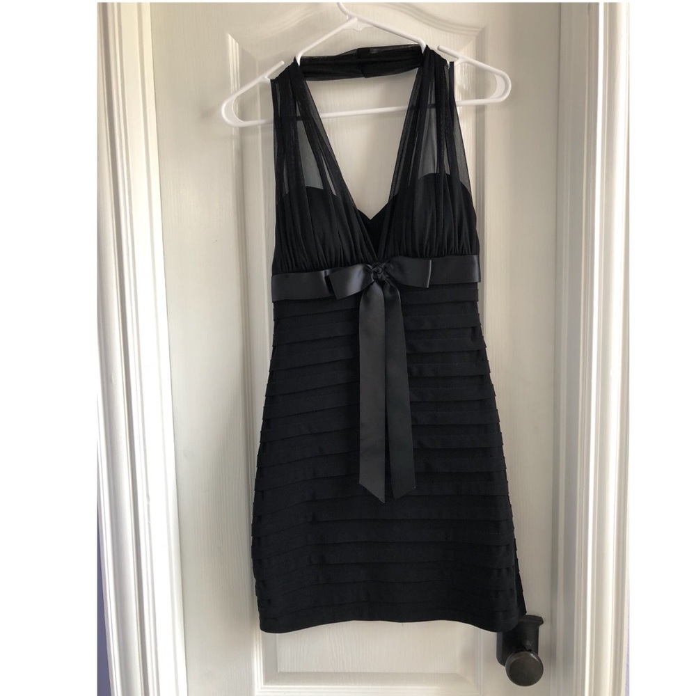 Sz4 Black cocktail halter dress bow & ruffles